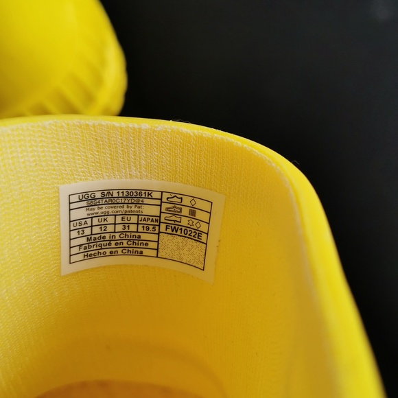 UGG rain boots - Picture 7 of 7